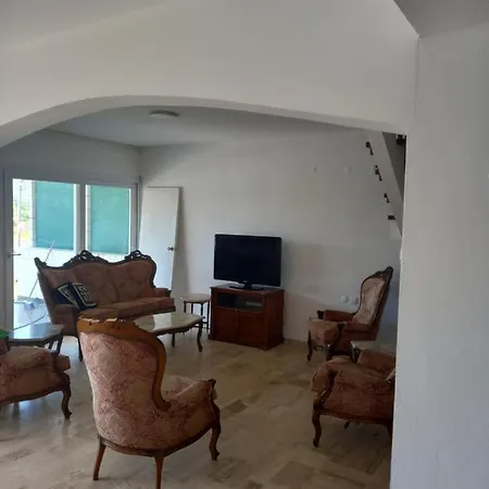 Masal 4 1 Salon Villa Çeşme